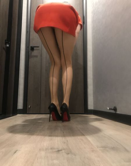 偷拍25位美女撒尿bbb片户外_BD英语在线观看完整版