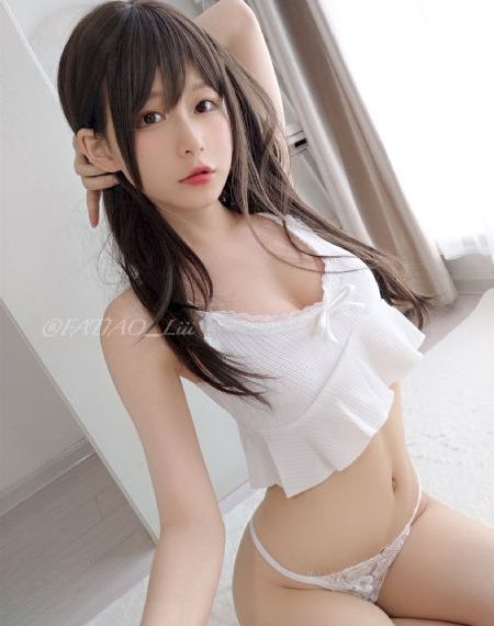 丰满的小婊孑2在线播放中文_超清全集免费播放