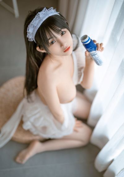 放荡的小yi子大胸_HD电影完整版在线观看