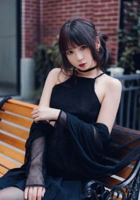 黑白森林国语免费观看_BD英语电影完整版在线观看